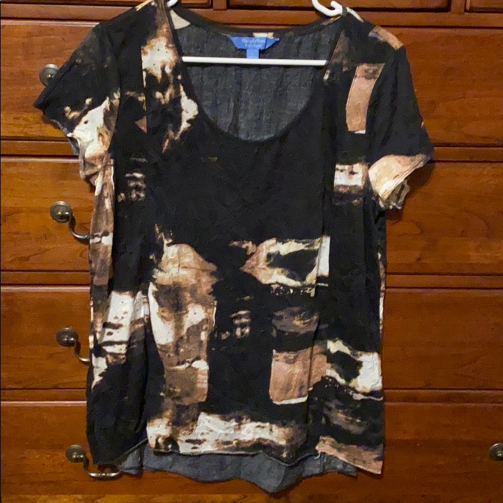 T-shirt by Vera Wang